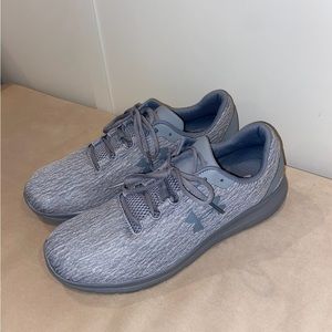 Gray under armor Men’s athletic shoes